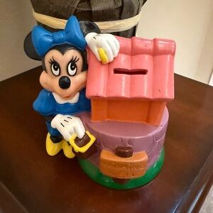 Vintage Plastic Minnie Mouse Wishing Well Coin Bank